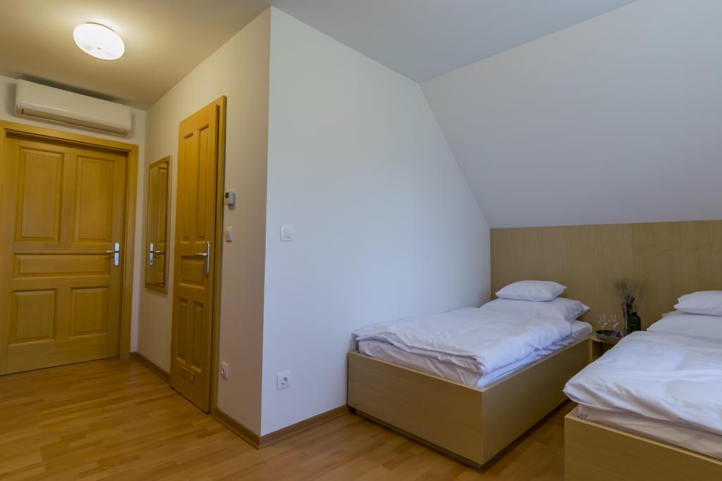 Szloven Mintagazdasag Felsőszölnök Exterior foto